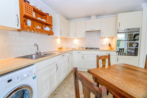 2 bedroom bungalow for sale, Tavistock, Devon