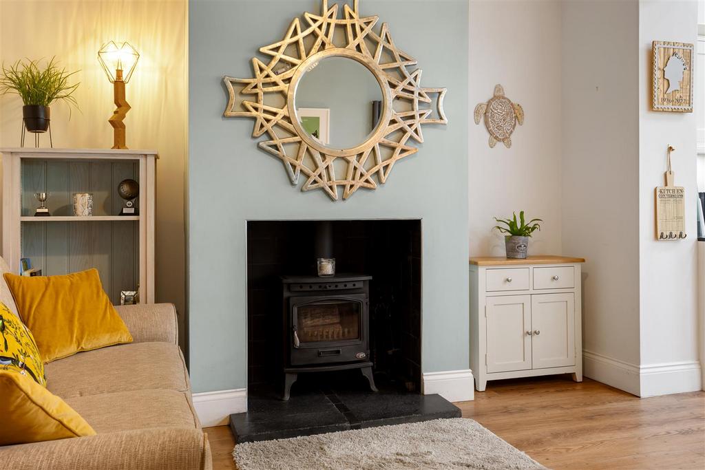 15 Coda Avenue  6.jpg