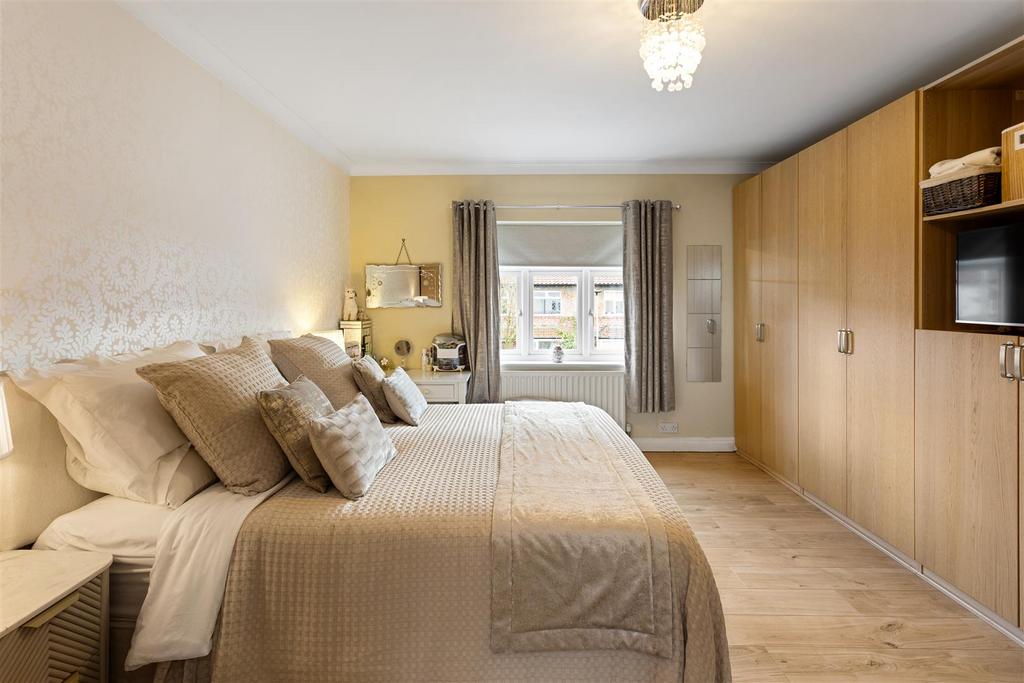 15 Coda Avenue  51.jpg