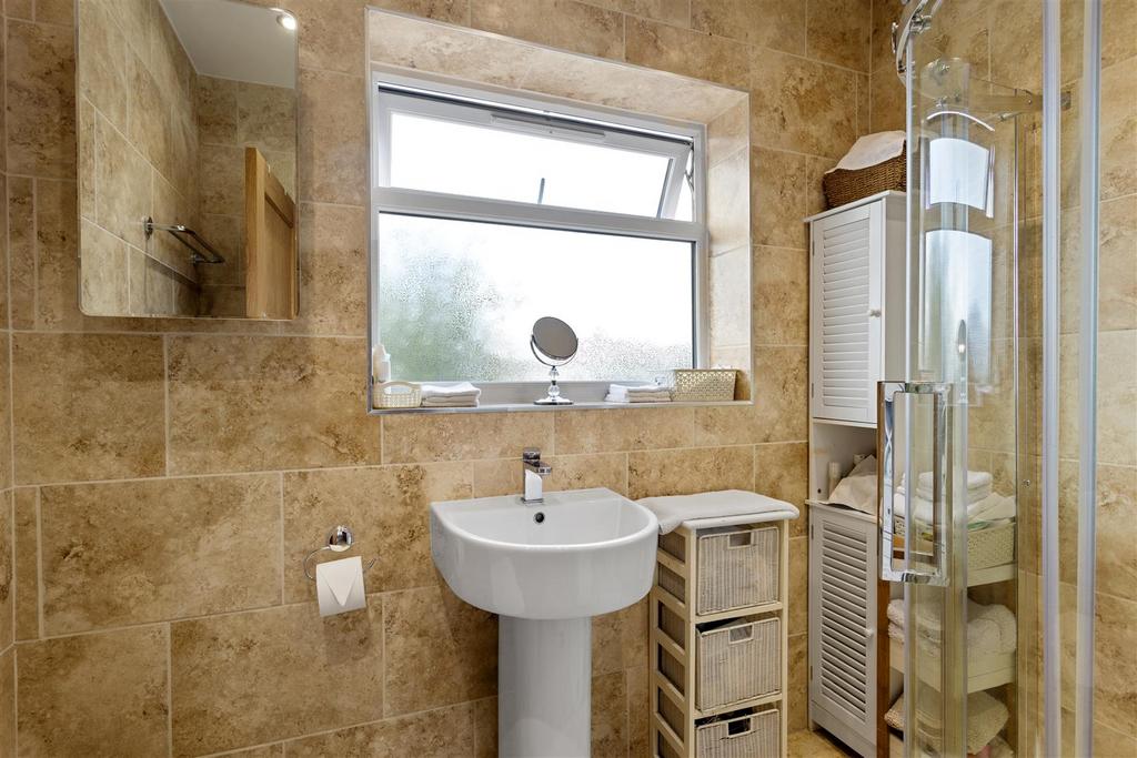 15 Coda Avenue  48.jpg
