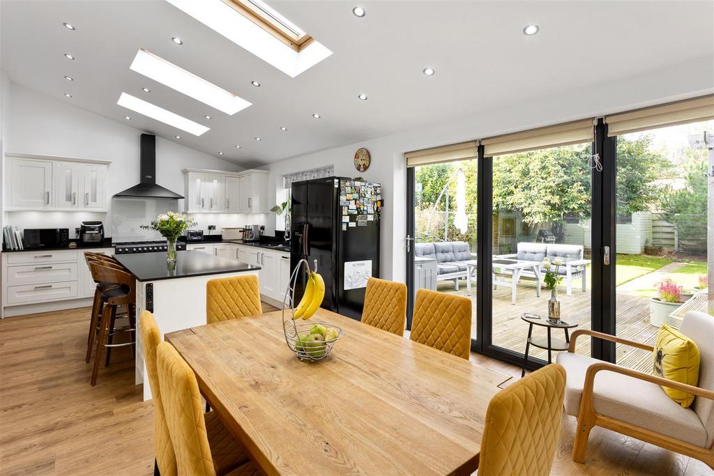 15 Coda Avenue  18.jpg