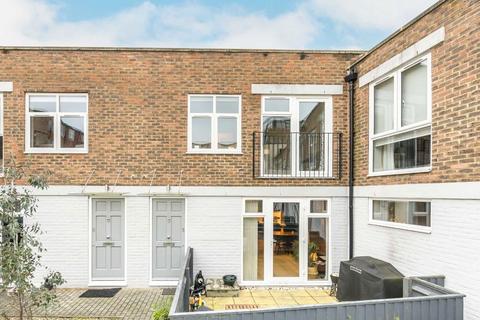 2 bedroom terraced house for sale, Nicholls Mews, London SW16