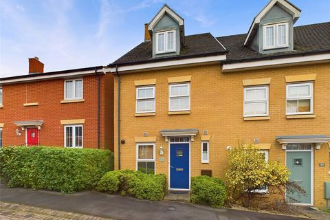 3 bedroom end of terrace house for sale, Jack Russell Close, Stroud, Gloucestershire, GL5