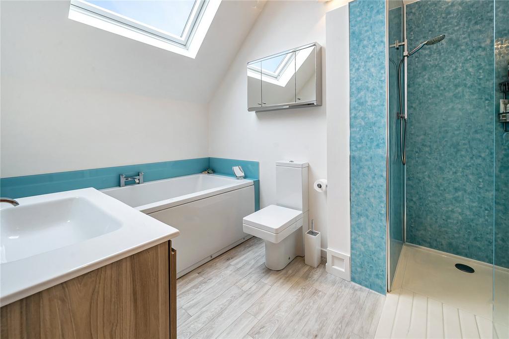 Bath/Shower Room