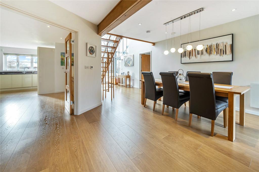 Dining/Family Room