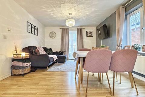 89 Shimbrooks, Great Leighs, Chelmsford, CM3 1SG