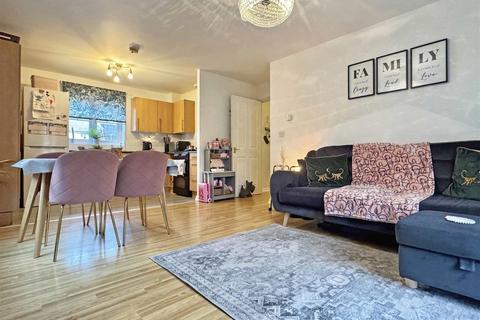89 Shimbrooks, Great Leighs, Chelmsford, CM3 1SG