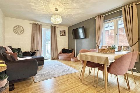 89 Shimbrooks, Great Leighs, Chelmsford, CM3 1SG