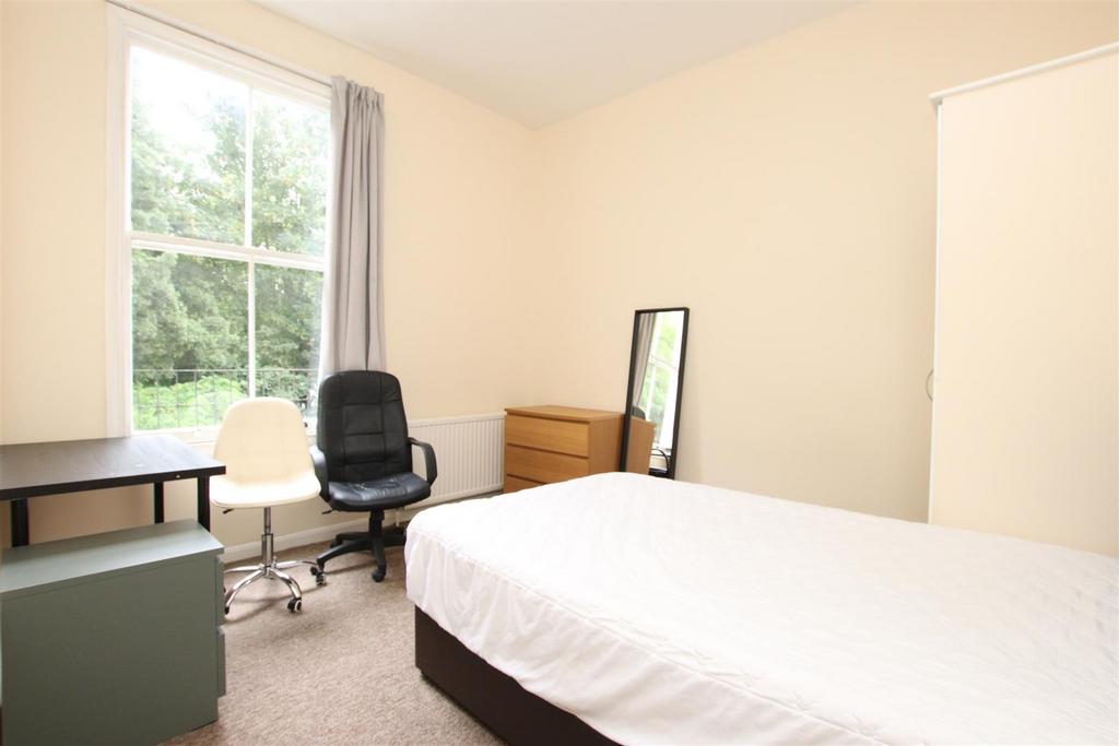Bedroom.JPG