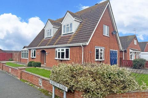 3 bedroom detached bungalow for sale, Dorma Lodge, St. Valentines Way, Skegness, Lincolnshire, PE25 2NG