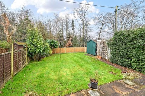 2 bedroom bungalow for sale, Warwick Road, Aldershot GU12