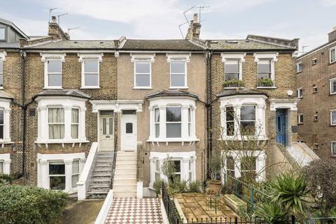 2 bedroom flat to rent, St. Giles Road, London SE5