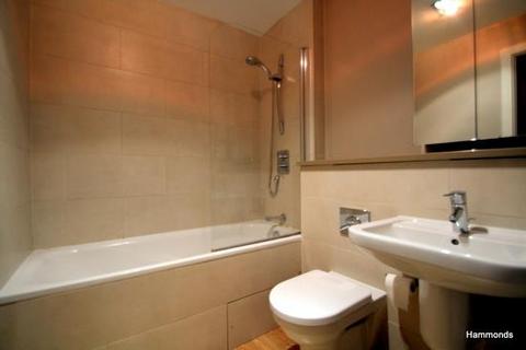 1 bedroom apartment to rent, Arnold Road, London