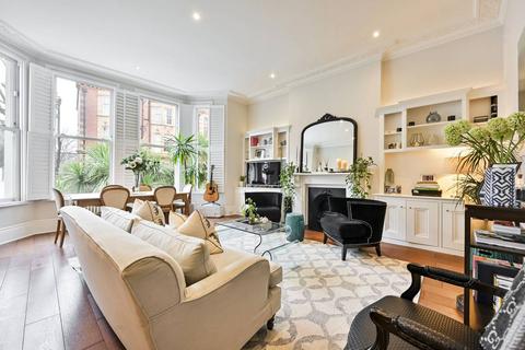 2 bedroom flat for sale, Cromwell Crescent, Earls Court, London, SW5