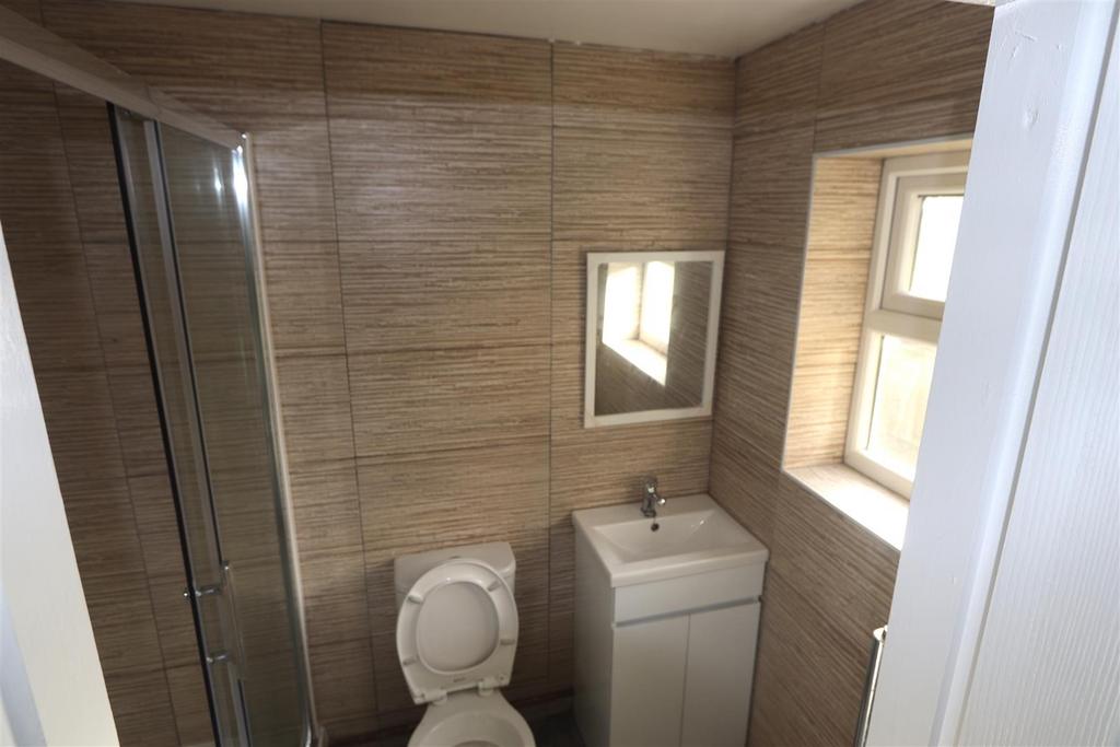 Shower room.JPG