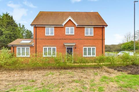 3 bedroom detached house for sale, Clayfield Road, Weston Turville