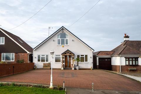 4 bedroom detached bungalow for sale, Bromsgrove Road, Hunnington, Halesowen