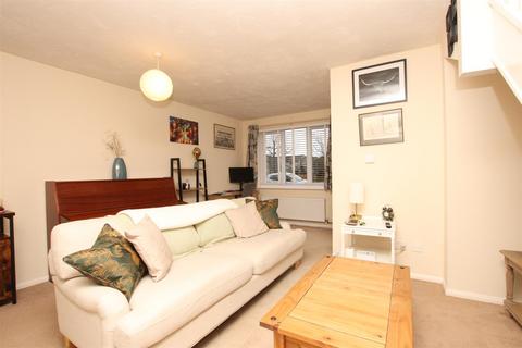 3 bedroom house to rent, Spruce Way, Bath BA2