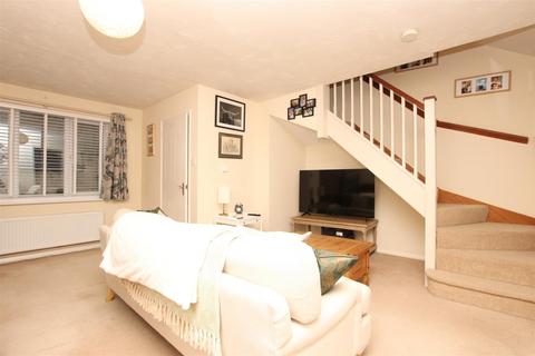 3 bedroom house to rent, Spruce Way, Bath BA2