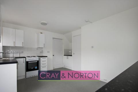 3 bedroom semi-detached house to rent, Anthony Road, South Norwood, SE25