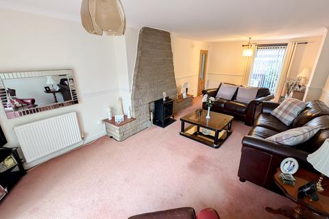 2 bedroom end of terrace house for sale, Brown Road, Cumbernauld G67