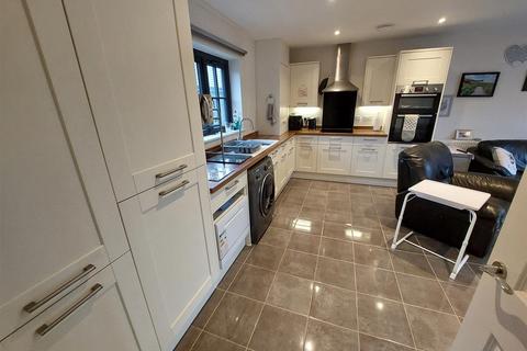 2 bedroom maisonette for sale, Blossom Way, Marden, Tonbridge, Kent