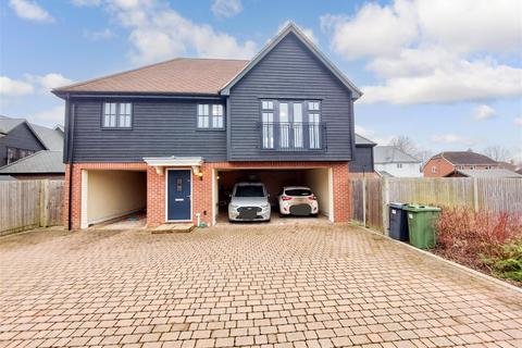 2 bedroom maisonette for sale, Blossom Way, Marden, Tonbridge, Kent