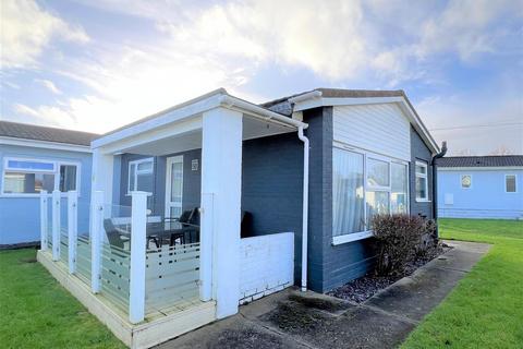 2 bedroom bungalow for sale, Broadland Holiday Village, Marsh Road, Lowestoft