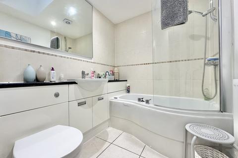 6 Crofton Square, Sherfield On Loddon, Hook, RG27 0SX