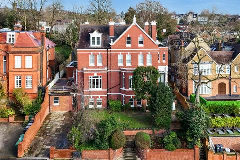 2 bedroom apartment for sale, Lindfield Gardens, Hampstead, London