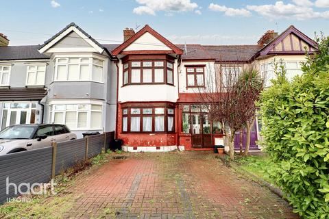 4 bedroom terraced house for sale, Perth Road, Ilford