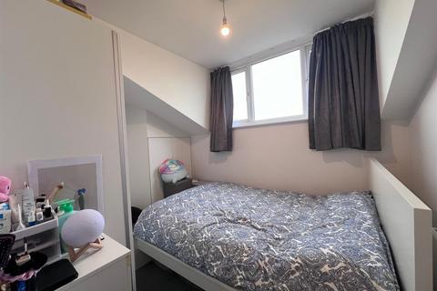 1 bedroom flat to rent, Cedar Road, London