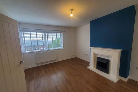 3 bedroom semi-detached house to rent, Grisedale Gardens, Gateshead NE9