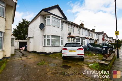 2 bedroom semi-detached house to rent, Pembroke Avenue, Enfield, Greater London, EN1 4HA