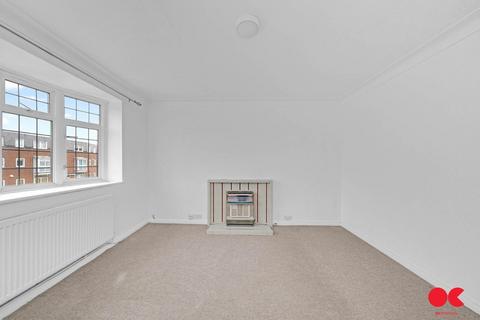 64 Station Road, Gidea Park, Romford, RM2 6DA