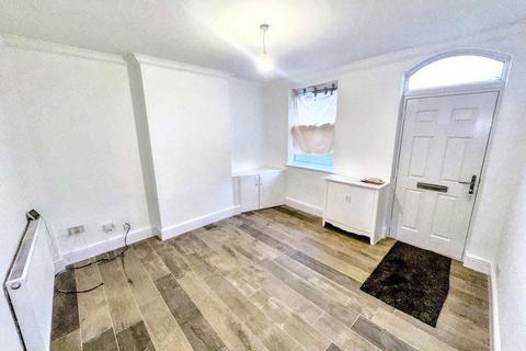 4 bedroom terraced house to rent, Ash Street, Ilkeston, DE7 8NS