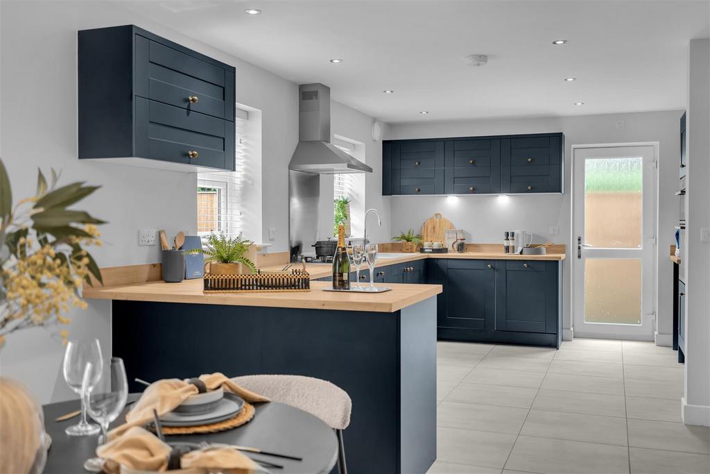 Dining kitchen