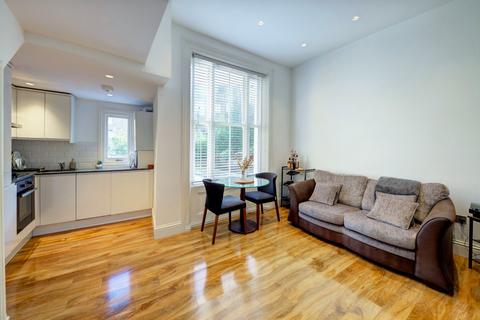 undefined, Cornwall Crescent, Notting Hill, London
