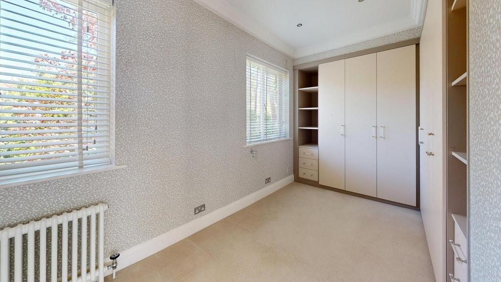 En Suite Dressing Room 1