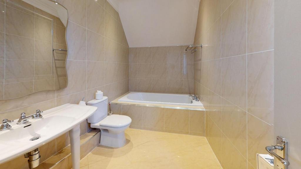 En Suite Bathroom to Bedroom 3