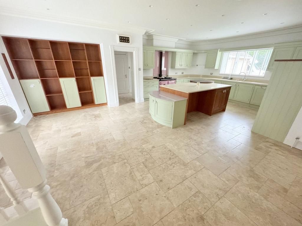 Kitchen/Breakfast/Day Room