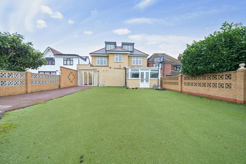 7 Sunray Avenue, West Drayton, UB7 7AH