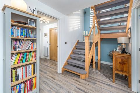 Deck House, 8 Anchorage Place, Amble, Morpeth, NE65 0FN