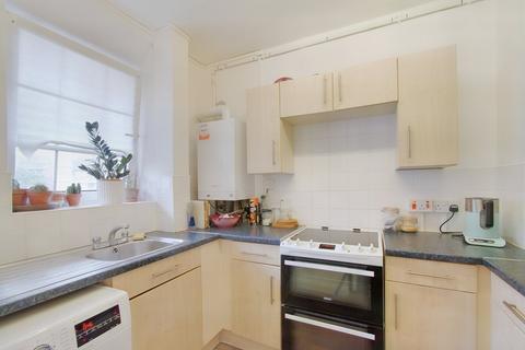 2 bedroom flat for sale, Welland Street, London SE10