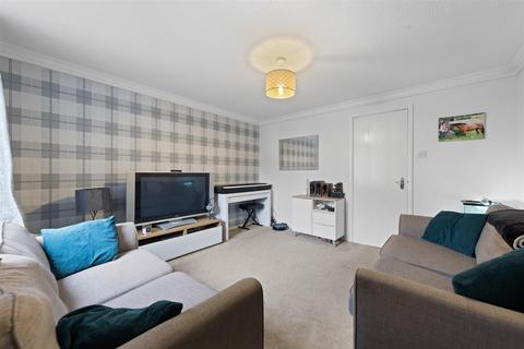 1 bedroom maisonette for sale, Pettingrew Close, Milton Keynes MK7