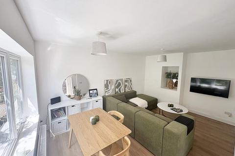 undefined, Mayhill Drive, Salford, M6
