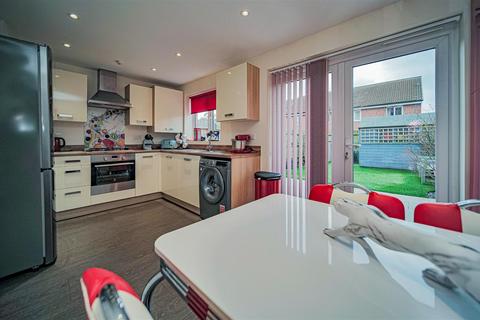 7 Academy Close, Melksham, SN12 8FP