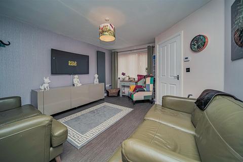 7 Academy Close, Melksham, SN12 8FP