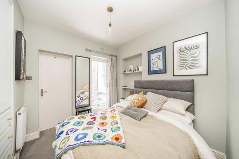 1 bedroom flat for sale, Streatham Place, London SW2