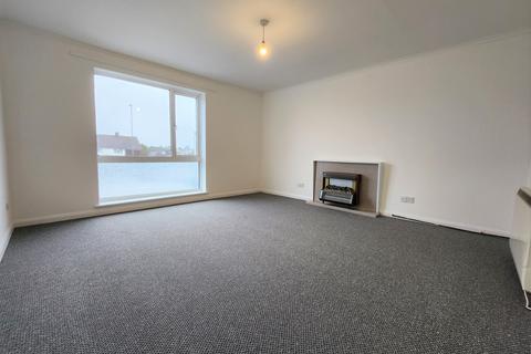 2 bedroom flat to rent, Queens Parade, Gosport PO12